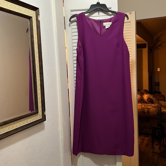 Worn once Need to be dry cleaned - Picture 2 of 5